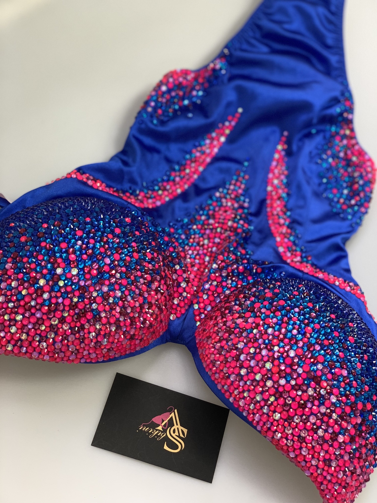 img_2058_2000x2000_436-2 Бурлеск — изображение 1