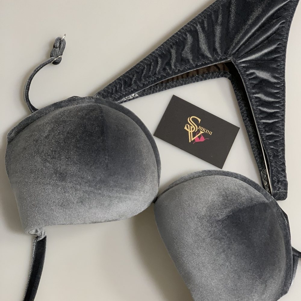 База из серого бархата